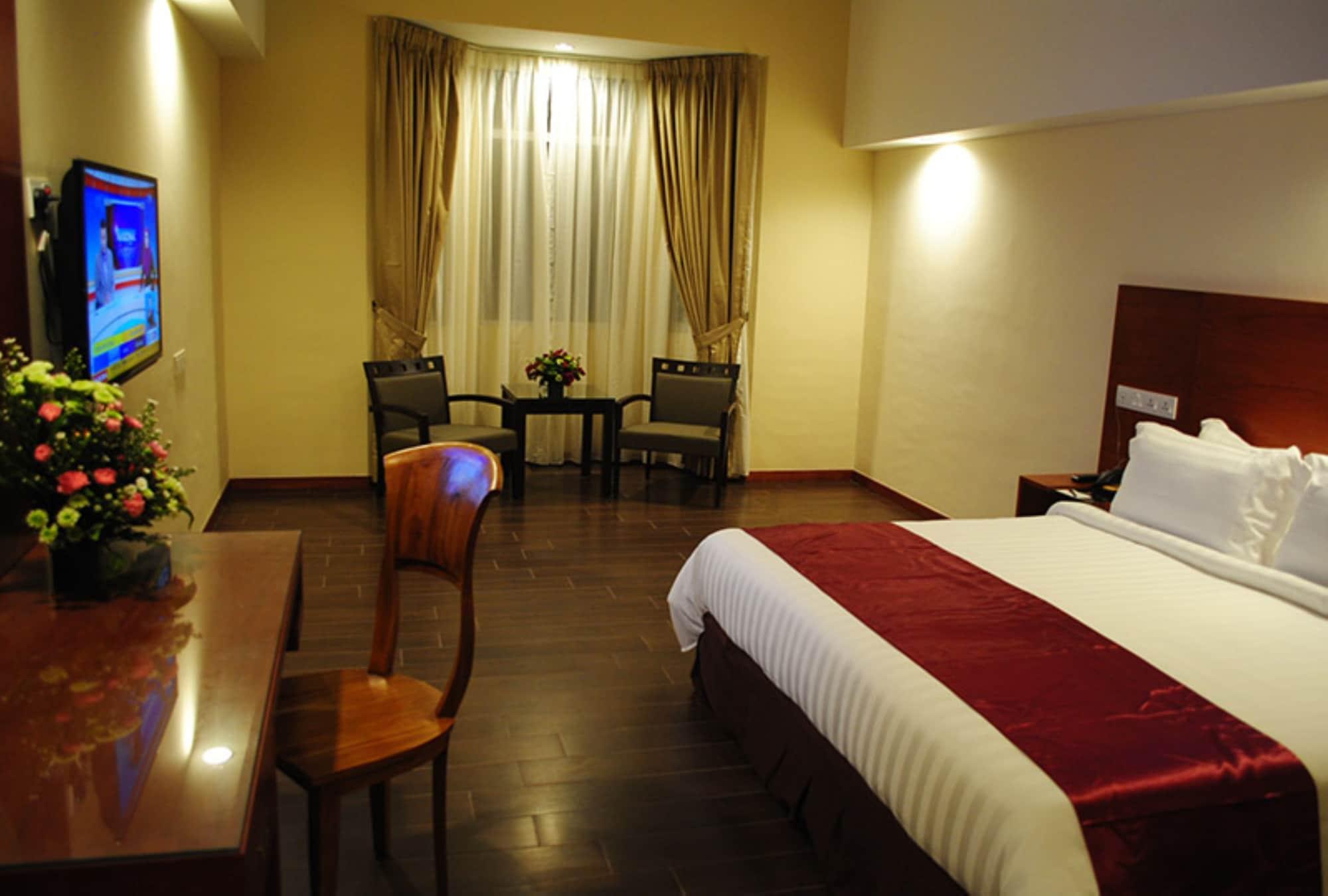 Palm Seremban Hotel Экстерьер фото